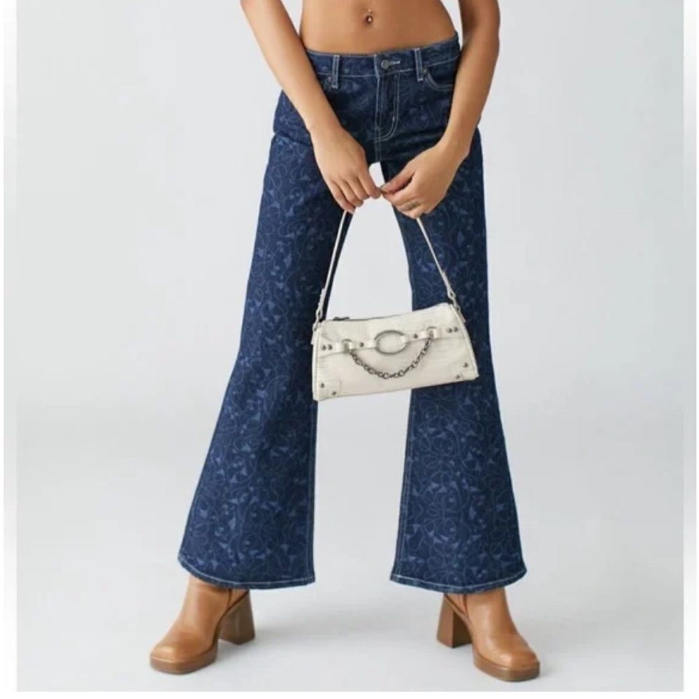 NWT UO Y2K Printed Swirly Low-Rise Flare Jeans Size 31